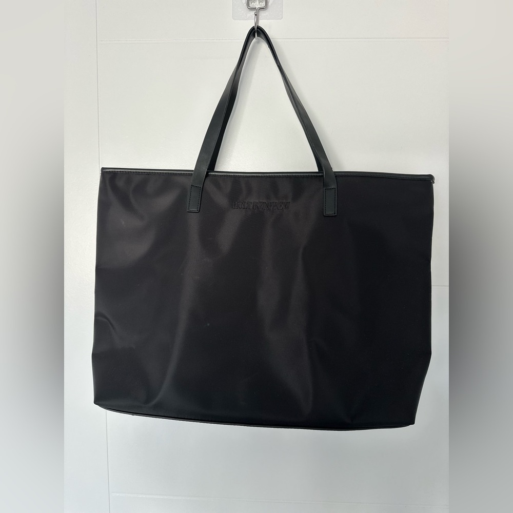 Holt Renfrew Minimalist Black Tote with Pouch